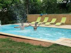 Foto Gite-cantal  avec piscine privée et pêche  à 5 minutes du gite- wifi.
